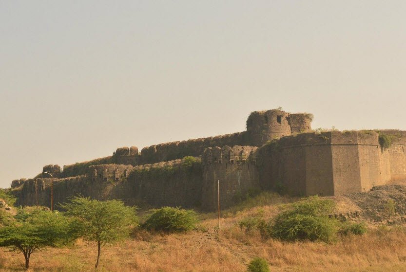 Naldurg Fort